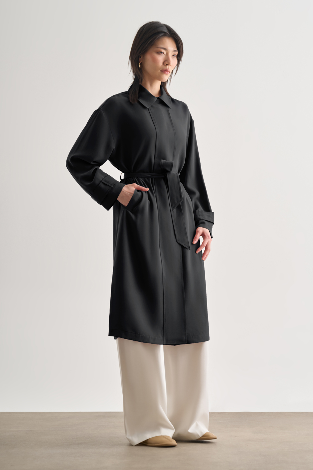 mizalle-siyah-genis-patli-uzun-kusakli-gomlek-ust-56651-12-B