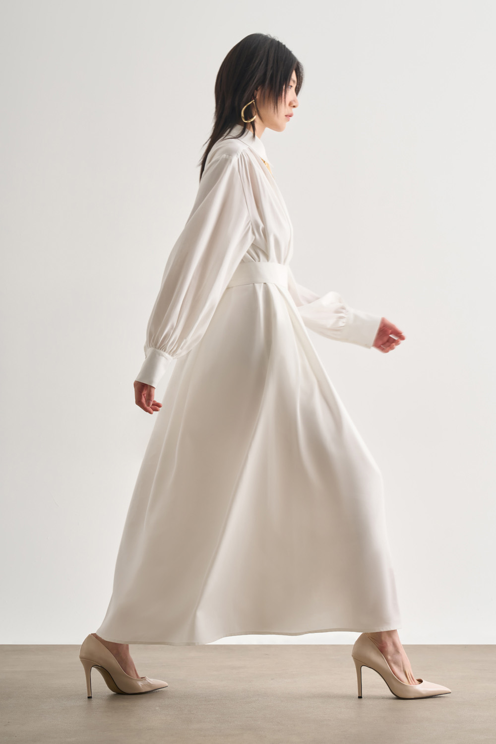 mizalle-tencel-dokulu-pile-detayli-kemerli-maksi-ekru-elbise-56886-12-B