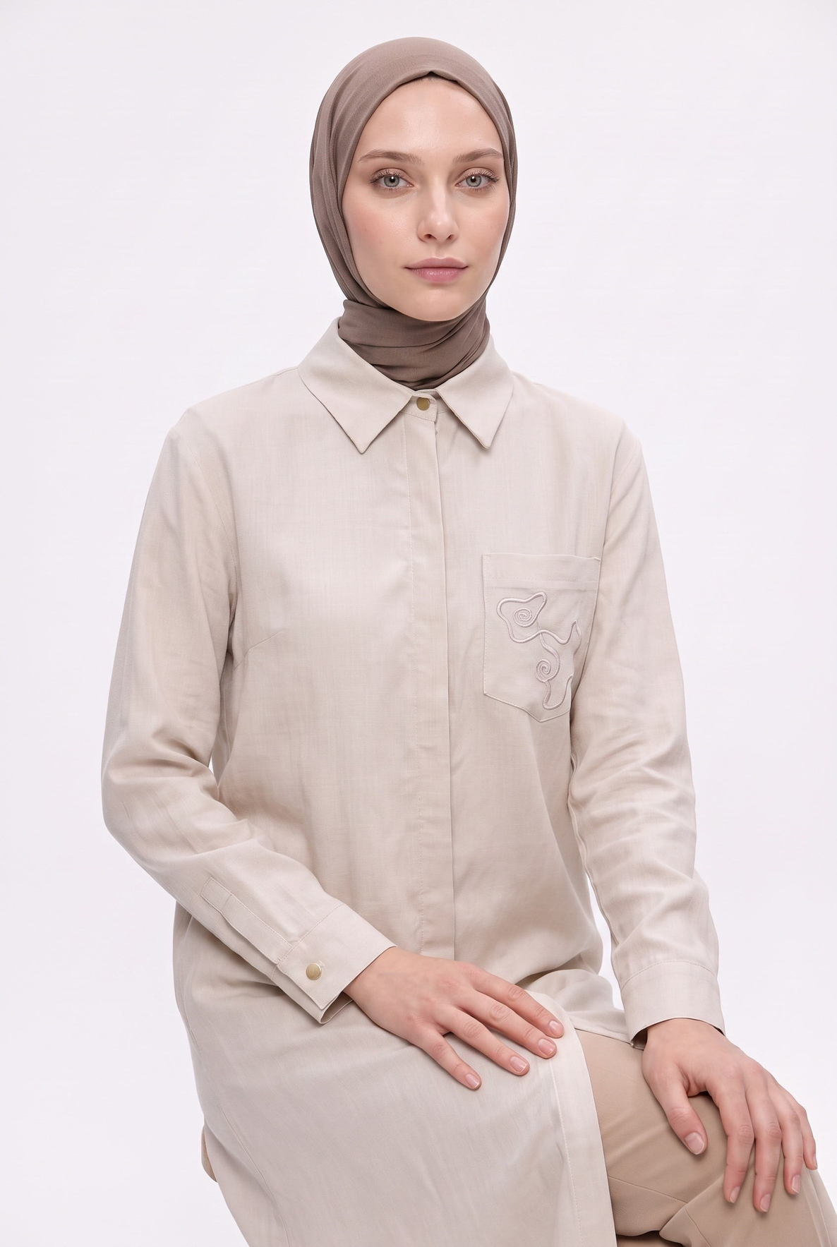 nakis-detayli-gizli-patli-tesettur-tun--4f03-